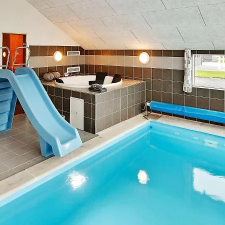 12 Person In Hasselberg * Kappeln