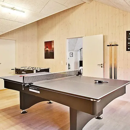 12 Person In Hasselberg Hébergement de vacances