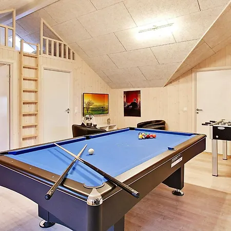 12 Person In Hasselberg Hébergement de vacances